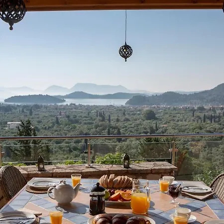 Octavius Hotel Nydri (Lefkada)